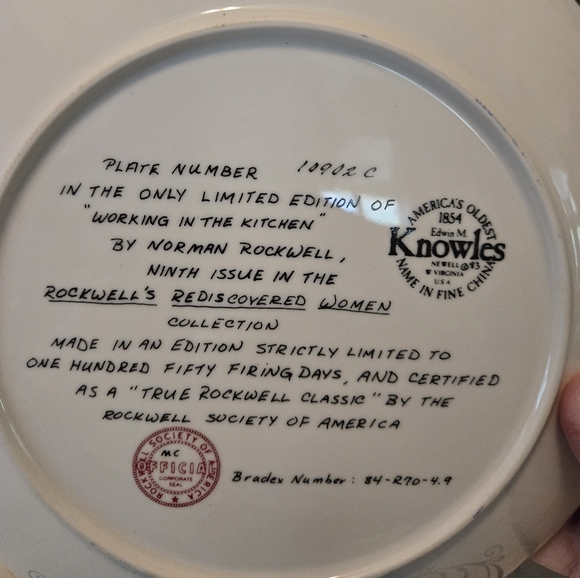 "Working In The Kitchen" Commenmorative Plate. In Box. - Picture 2 of 6